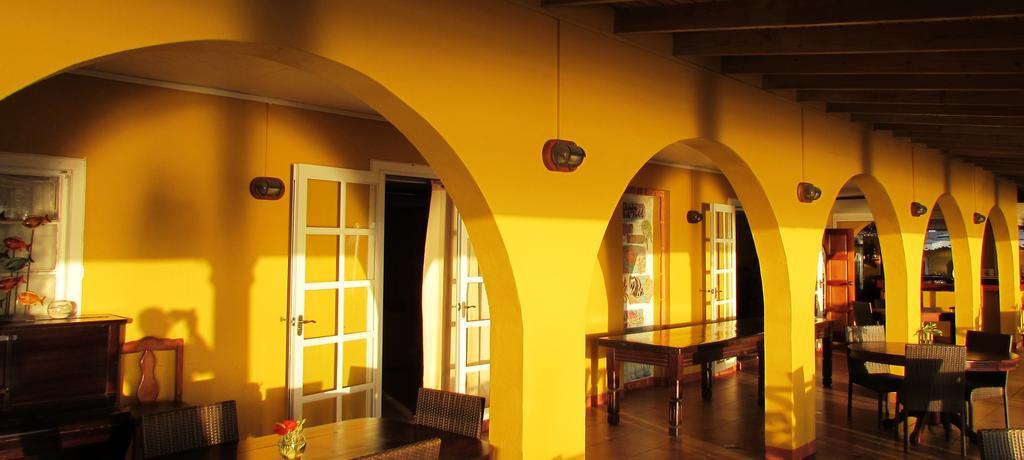 Paradise Beach Hotel كينغستاون المظهر الخارجي الصورة