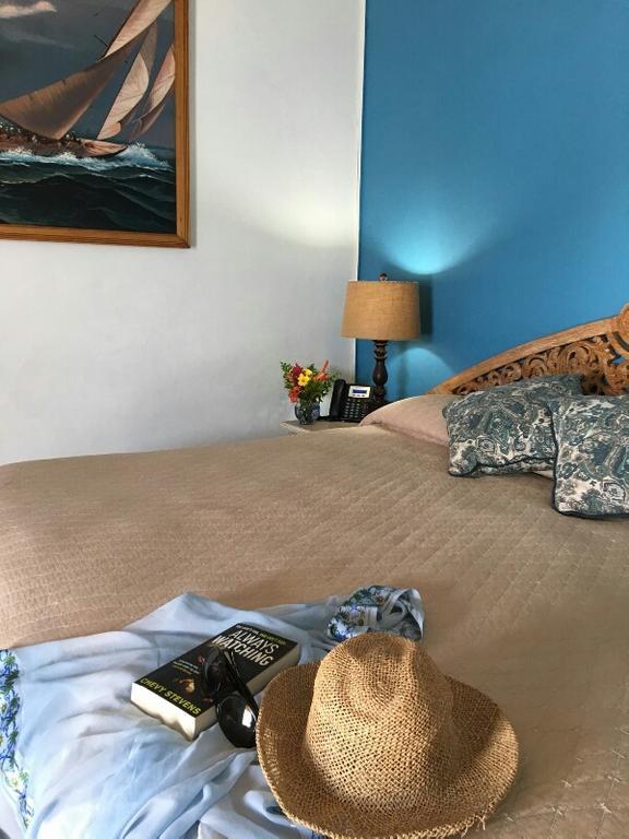 Paradise Beach Hotel كينغستاون المظهر الخارجي الصورة